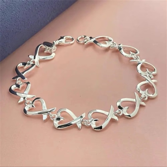 925 Sterling Silver Heart Link Chain Bracelet - Picture 2 of 2
